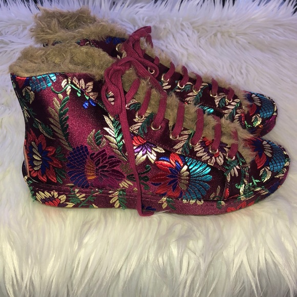 JOIE floral Embroidered silk high top sneakers NWT - Picture 3 of 8